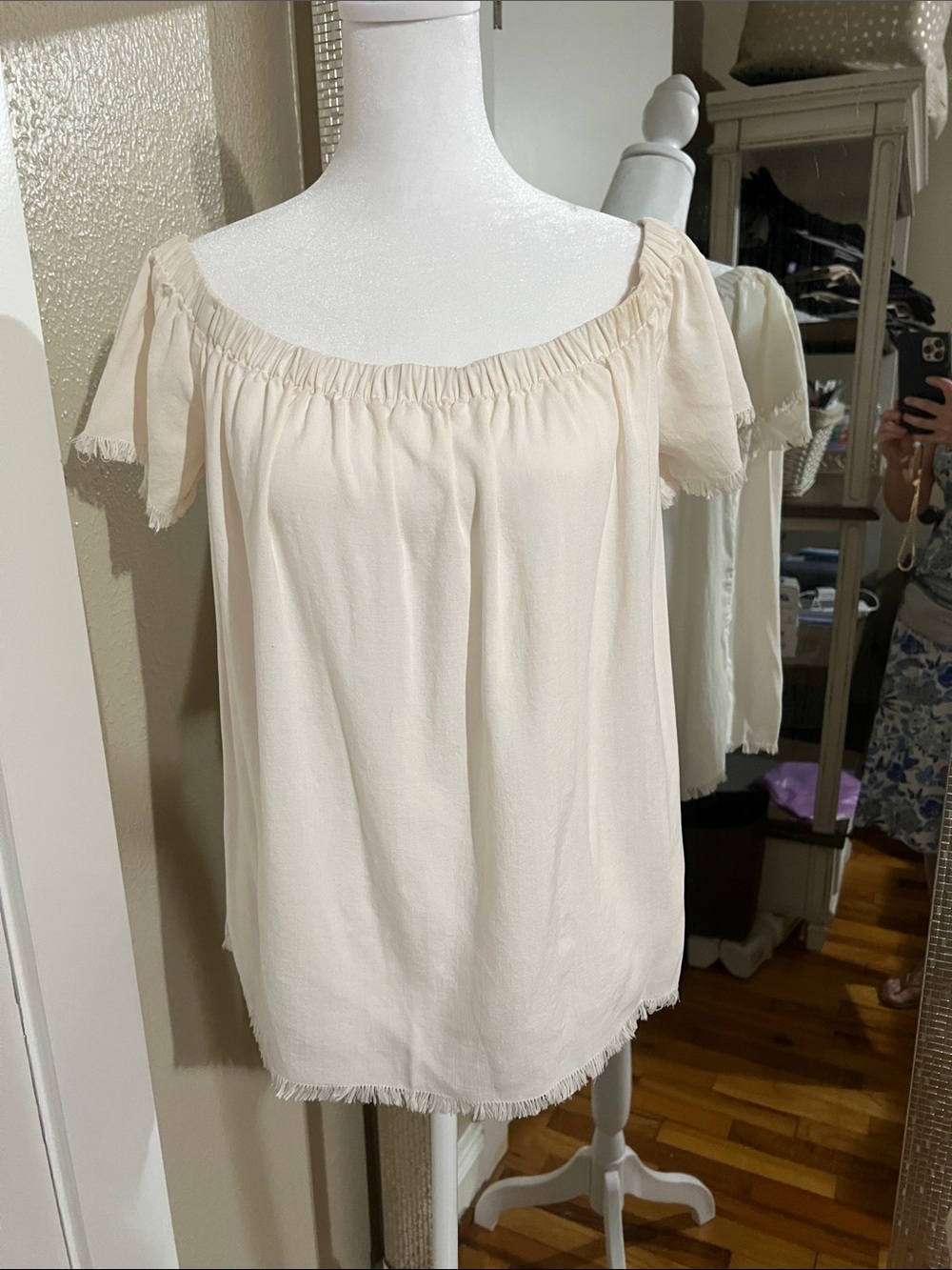 Bella Dahl Light Pink Off-Shoulder Short Sleeve Top